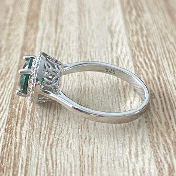 Round Emerald Quartz Halo Ring - 925 Sterling Silver - Picture 2 of 5